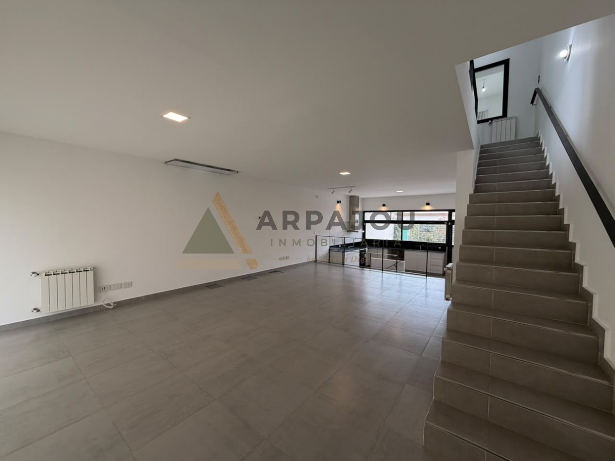 ALQUILER DUPLEX 2 DORM - BARRIO FULCINITTI- CENTENARIO