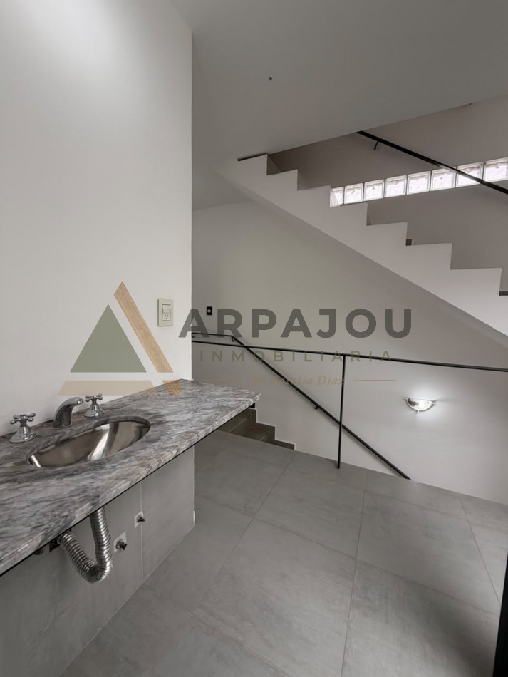 ALQUILER DUPLEX 2 DORM - BARRIO FULCINITTI- CENTENARIO